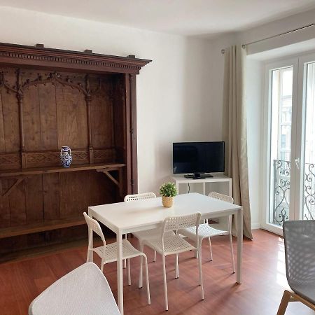 Apto. En Plaza De Cervantes Apartment Santiago de Compostela Bagian luar foto